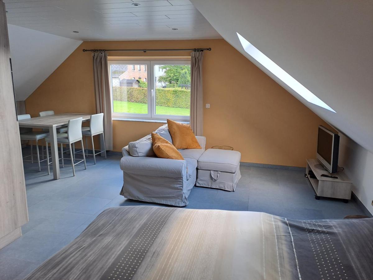 La Ferme Villa Бастон Екстериор снимка